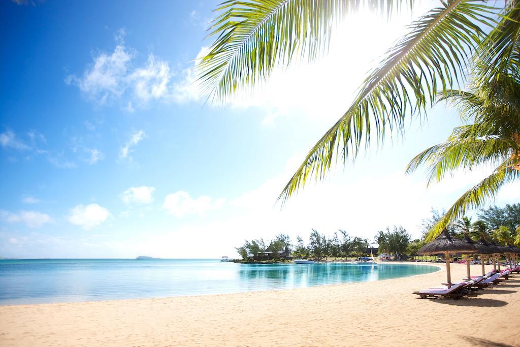 Lux* Grand Gaube Resort & Villas Екстериор снимка Beach at the Sheraton Resort