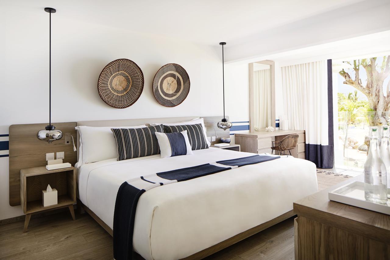 Lux* Grand Gaube Resort & Villas Екстериор снимка Deluxe Oceanfront