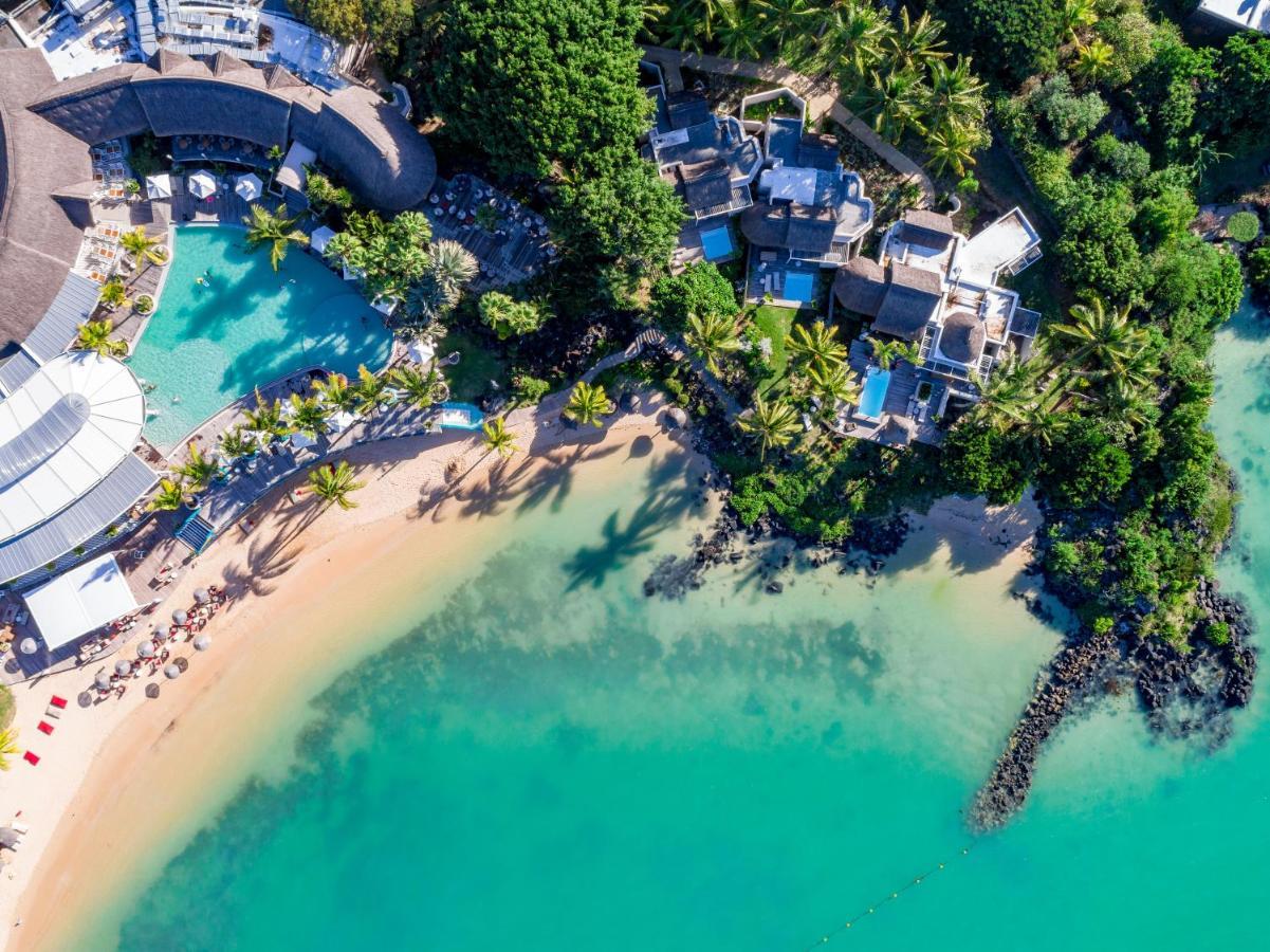 Lux* Grand Gaube Resort & Villas Екстериор снимка Aerial view of the resort